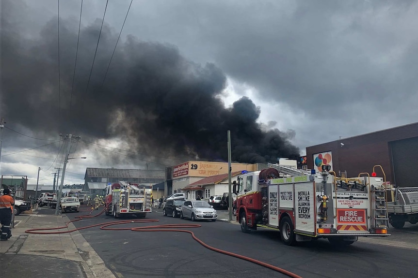 Smoke plume from fire in Moonah, north of Hobart, 13 December 2019.