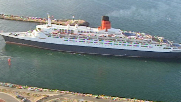 QE 2 Fremantle