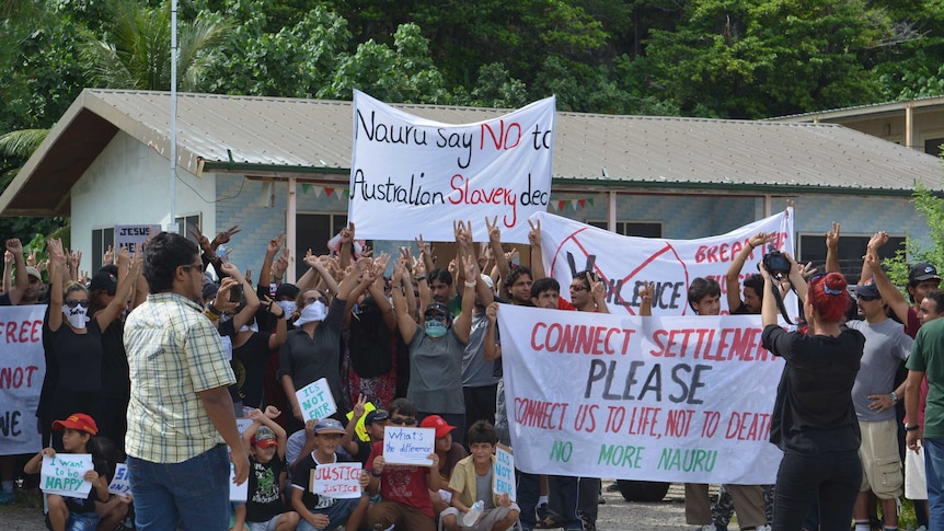 Refugees stage protest on Nauru