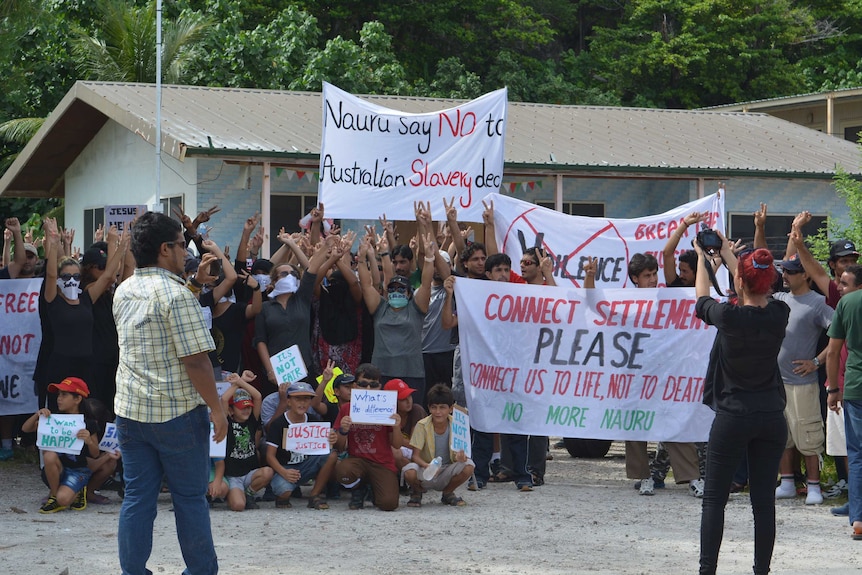 Refugees stage protest on Nauru