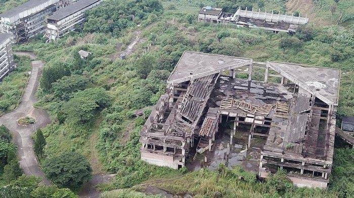 proyek hambalang antara