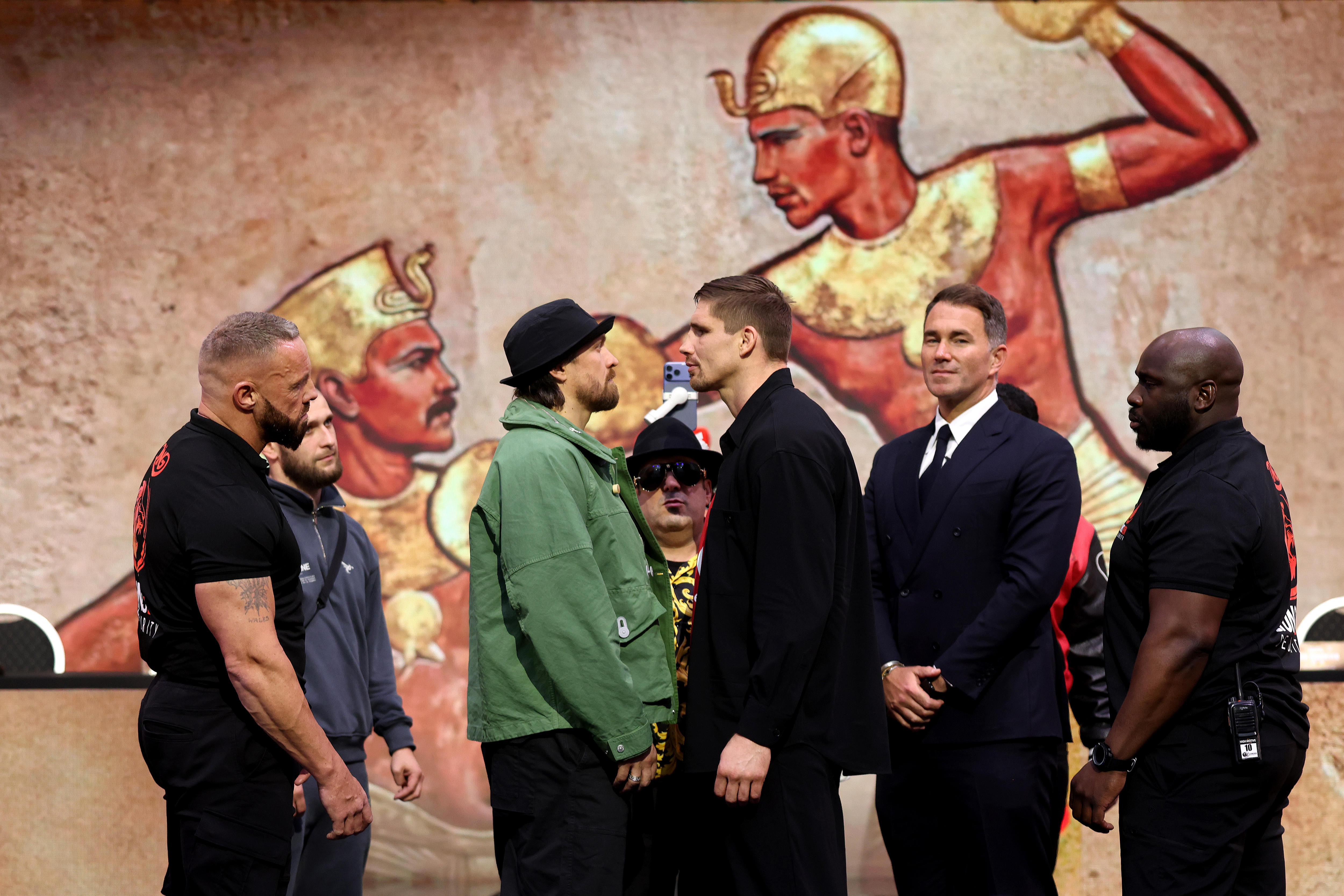 Usyk calls kickboxer Verhoeven a dangerous opponent ahead of unlikely title fight