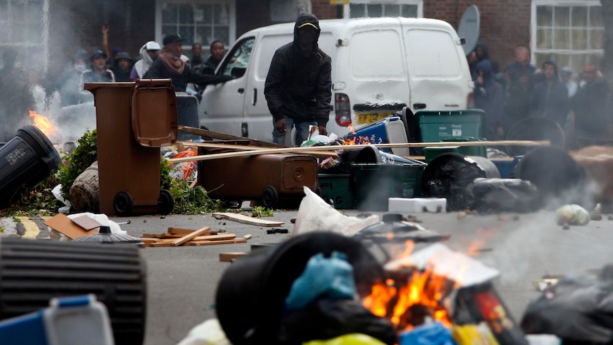Rubbish fills a street in Hackney, east London, during rioting (Getty Images: Dan Istitene)