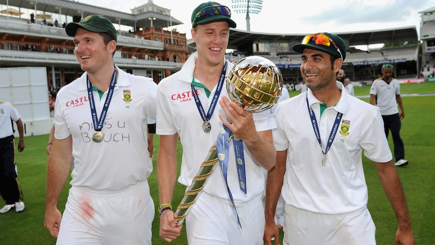 South Africa captain Graeme Smith, Morne Morkel and Imran Tahir celebrate with the ICC World Test mace
