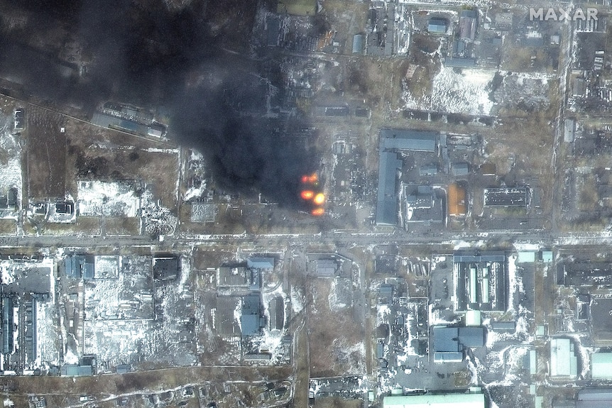 Multispectral imagery of fires in an industrial area of Mariupol, Primorskyi district.