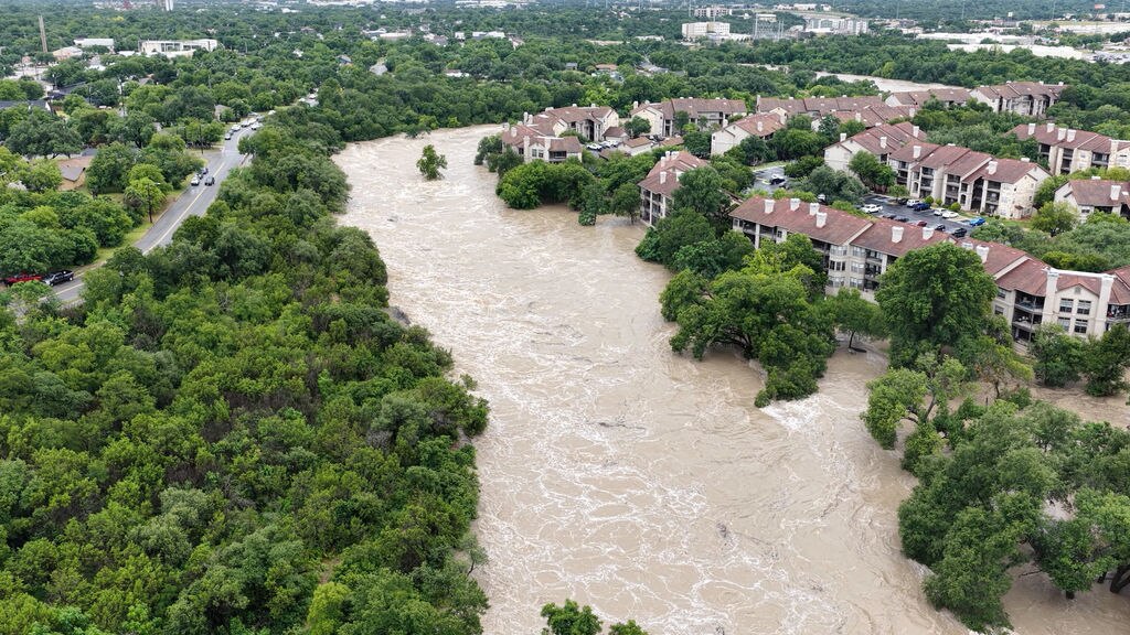 Swollen rivers in Texas following heavy rainfall - ABC News
