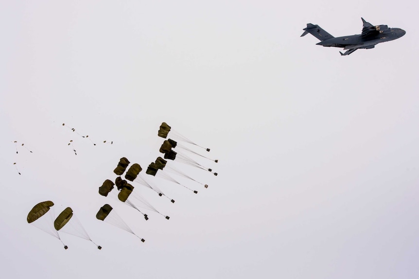 C-17A drops supplies to Davis Station in Antarctica