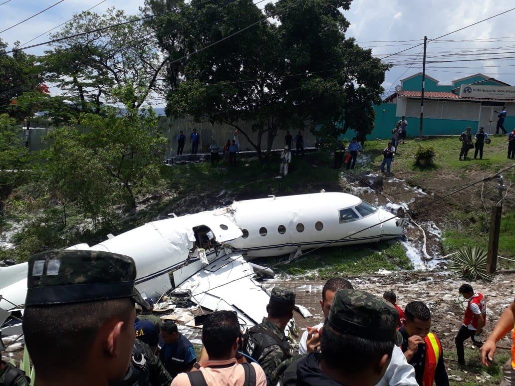 Plane crash at Honduras airport breaks private jet in half, passengers ...