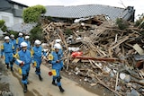 Japan earthquake rescuers continue clean up