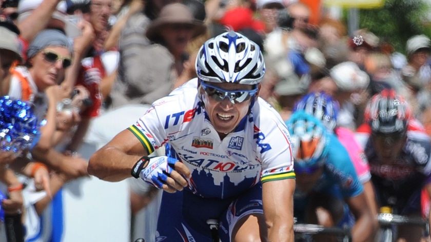 Robbie McEwen grimaces