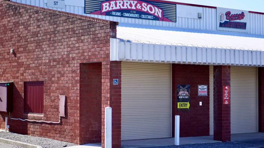 Barry & Sons Firearms store