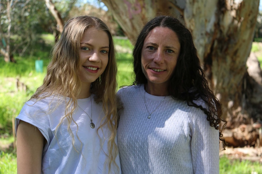 Nicole Lindsay and daughter Victoria