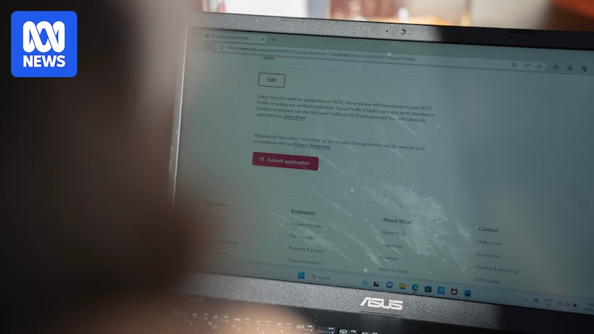 AI-Generated Resumes: Are They Helping or Hurting Your Job Search?
