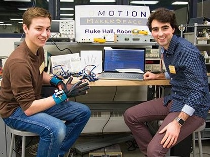 University of Washington students Thomas Pryor and Navid Azodi in the lab