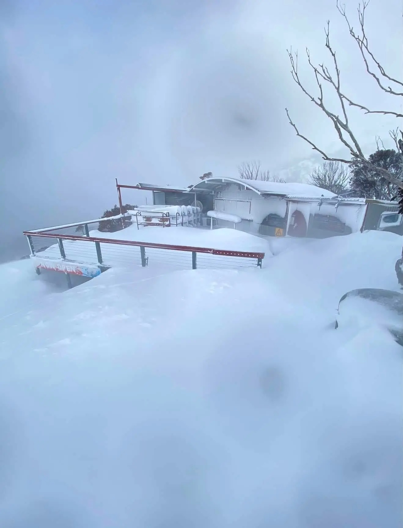 Pictures of Frostbite Kiosk at Thredbo on August 30, 2025, versus August 30, 2026.