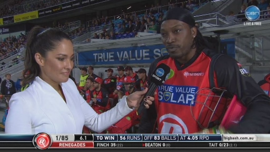 Chris Gayle propositions female journalist during sideline interview