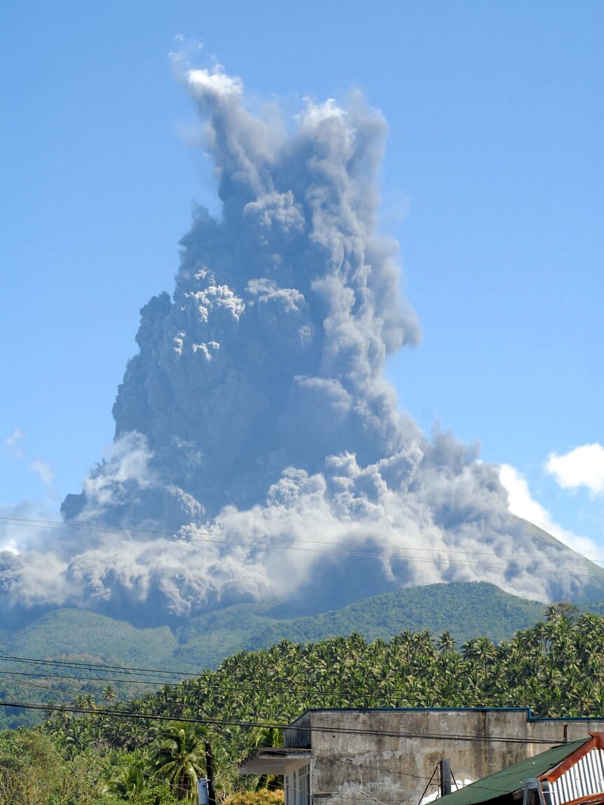 Mount Bulusan erupting in 2011