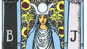 Picture of the High Priestess Tarot Card