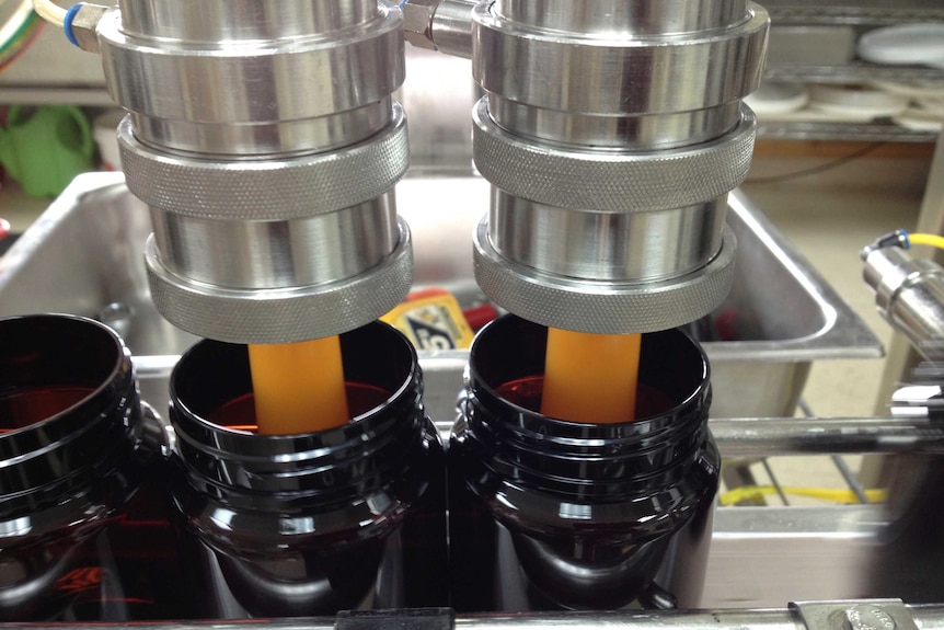 Honey bottling process