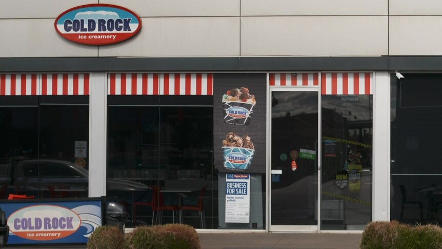 The exterior of a Cold Rock store.