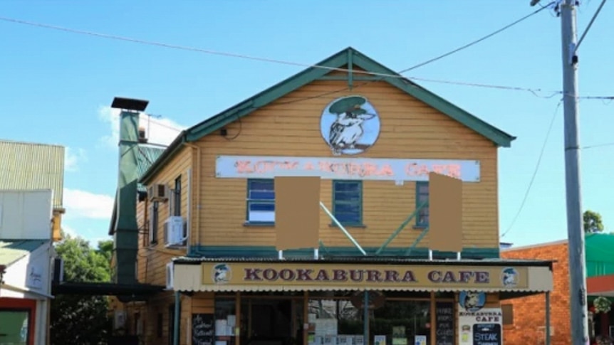 Large pizza cafe in an old Queenslander.