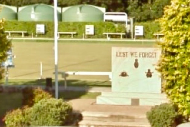 The headstone on the ANZAC day war memorial monument that crushed girl weighed 425 kilograms.