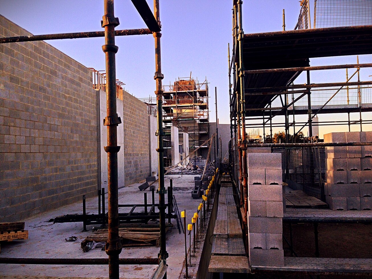Bricklayer injured in wall collapse at ACT worksite - ABC News