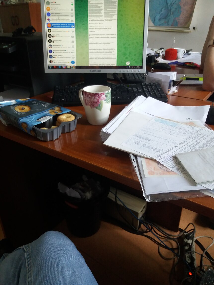 Victoria's desk in Dnipro where she works as a tutor