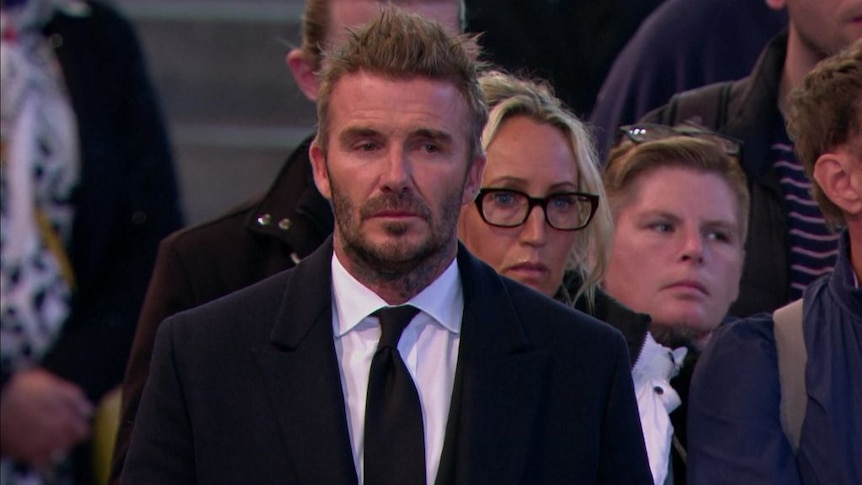 David Beckham saat menyaksikan langsung peti mati Ratu Elizabeth II