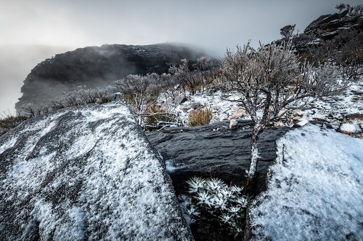 Light dusting of snow on Bluff Knoll