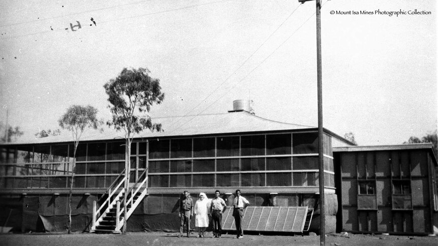 Black and white photo of Mount Isa Mines' hospital in 1929.
