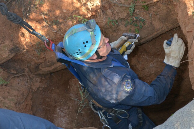 Police search Yatina for Joanne Ratcliffe and Kirste Gordon