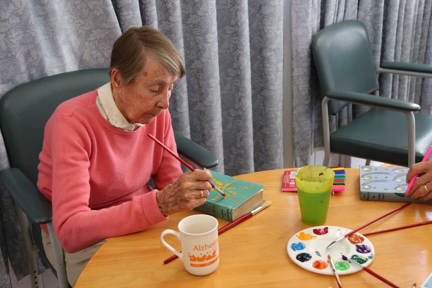 Art classes for dementia patients