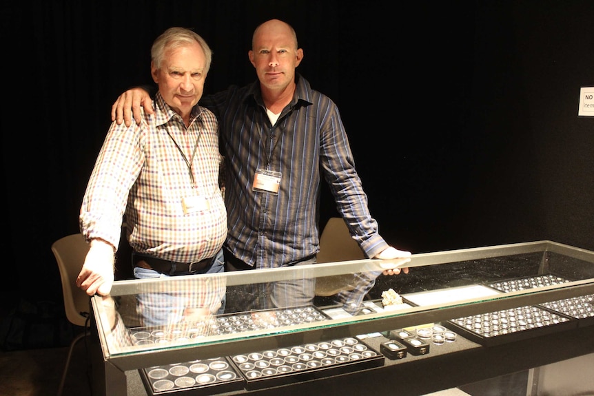 Stuart Jackson with his son Mark Jackson at the 2017 Coober Pedy Gem Trade Fair.