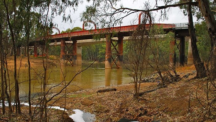 The Echuca Moana bridge on the Victorian/NSW border.