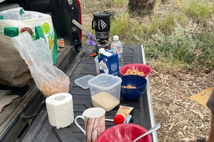Food on the back of a ute tray.