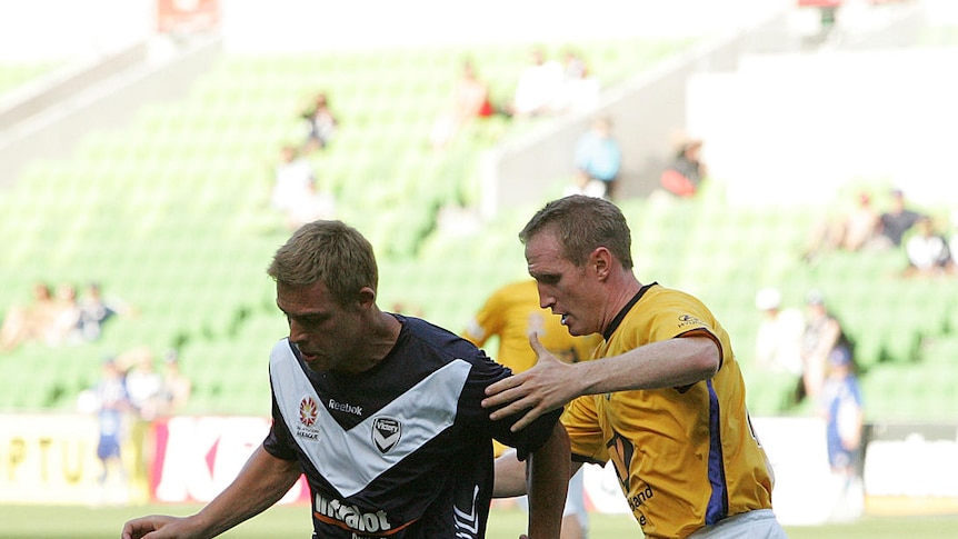 Daniel Allsopp's brace firmed the Victory's chances of making the A-League finals.