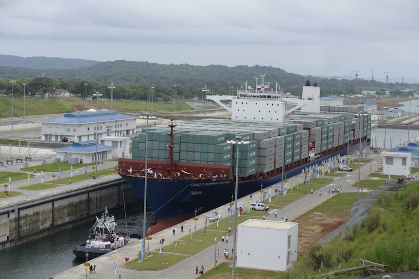 A Chinese ship crossing the new Agua Clara Locks.