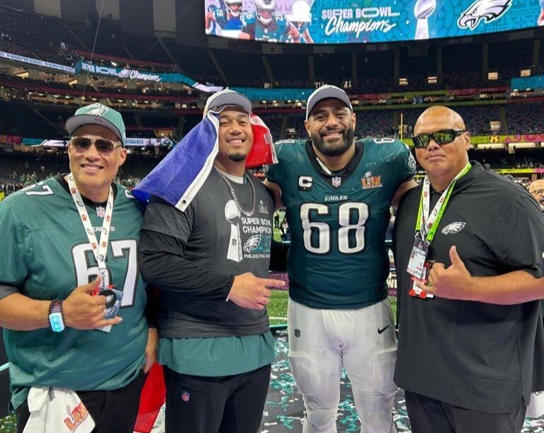 Before the Philadelphia Eagles, rookie Laekin Vakalahi had never played a  down of football in his life - ABC Pacific