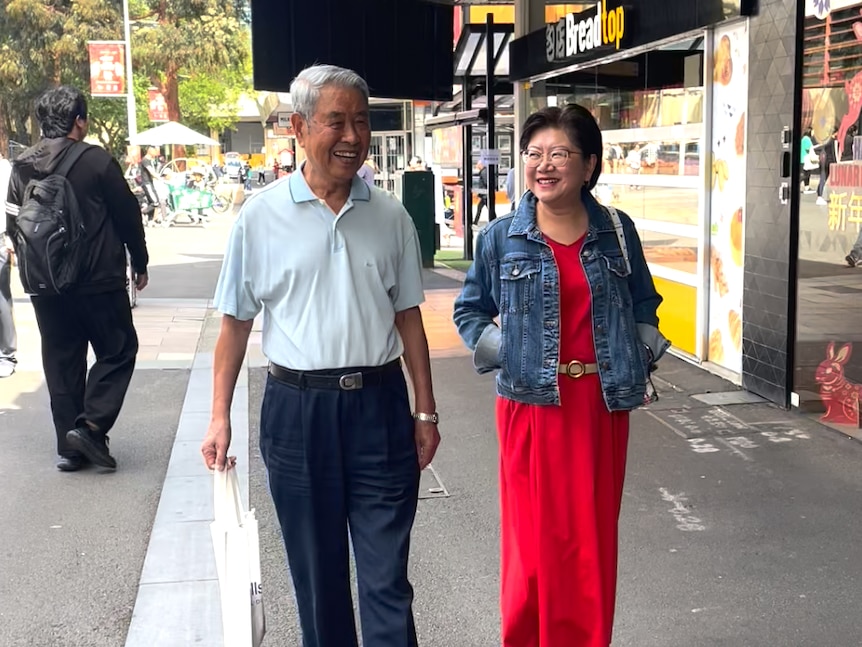 盖明举先生女儿说她的父亲特别独立，除非万不得已，是不会要求子女帮忙的。