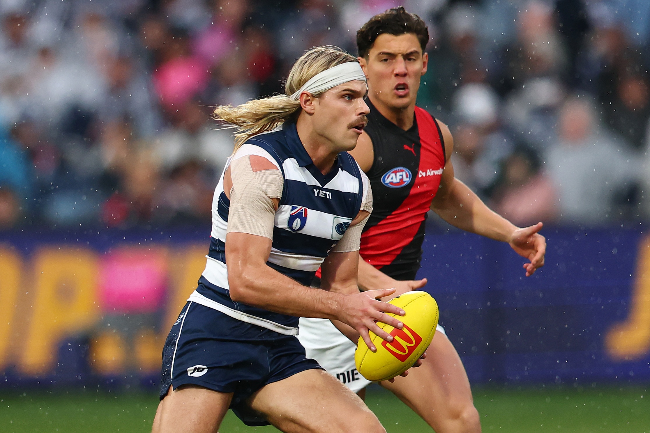 Live: Smith active as Cats jump Dons, Swans on top of Port after slow start