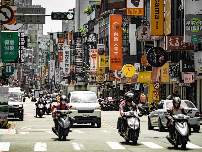 A busy Taiwan street. 