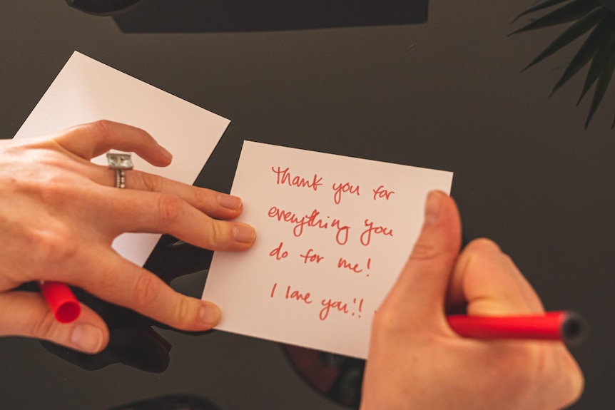 A sticky note reading "Thank you for everything you do for me! I love you!"