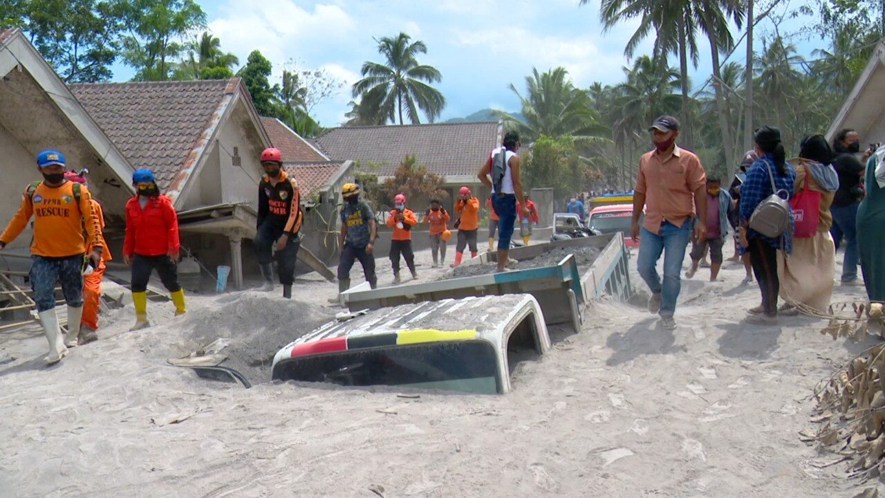 Survivors Recount Escape From Deadly Volcano Eruption In Indonesia ...