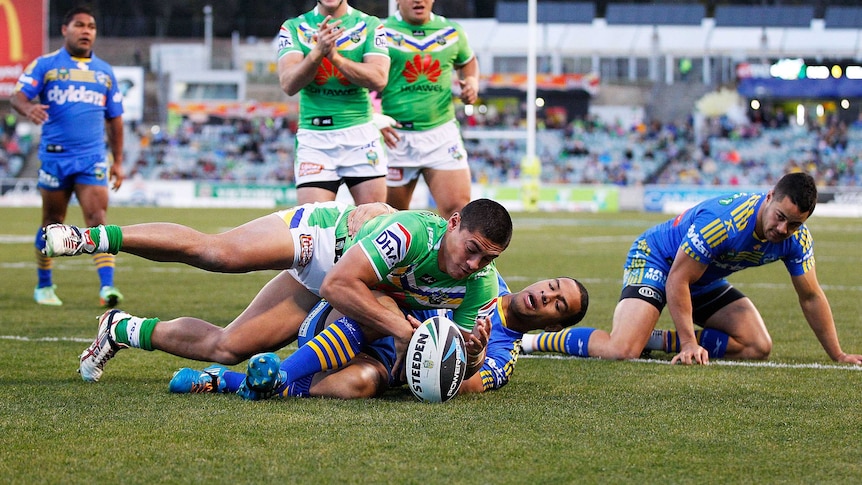 Canberra's Jeremy Hawkins scores a try against Parramatta Eels on September 6, 2014.
