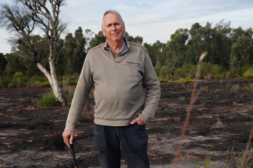 Steve Hopper stands in front of bushland
