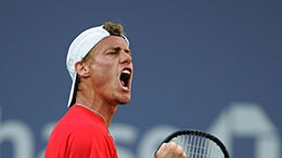 Lleyton Hewitt lifted his game in the fifth set after struggling for much of the match.