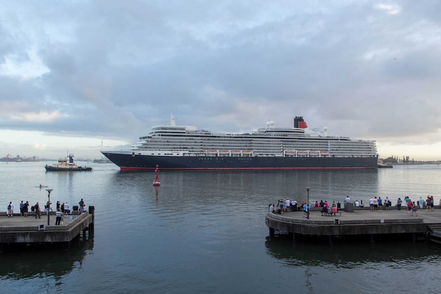 Queen Elizabeth side on view.