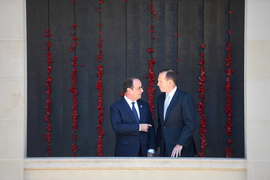 French President Francois Hollande and Prime Minister Tony Abbott at the Australian War Memorial.
