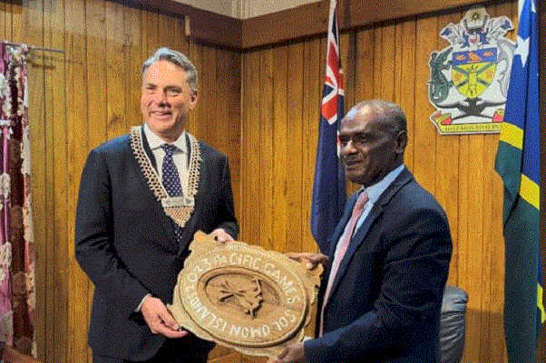 Australian Deputy PM Richard Marles and Solomon Islands PM Jeremiah Menele